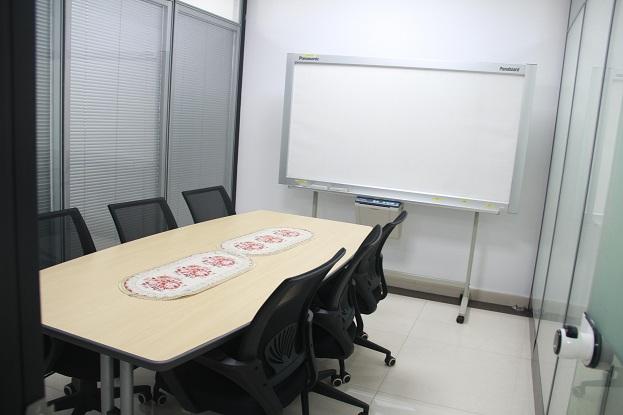 会议室（震旦会议桌·松下电子白板）