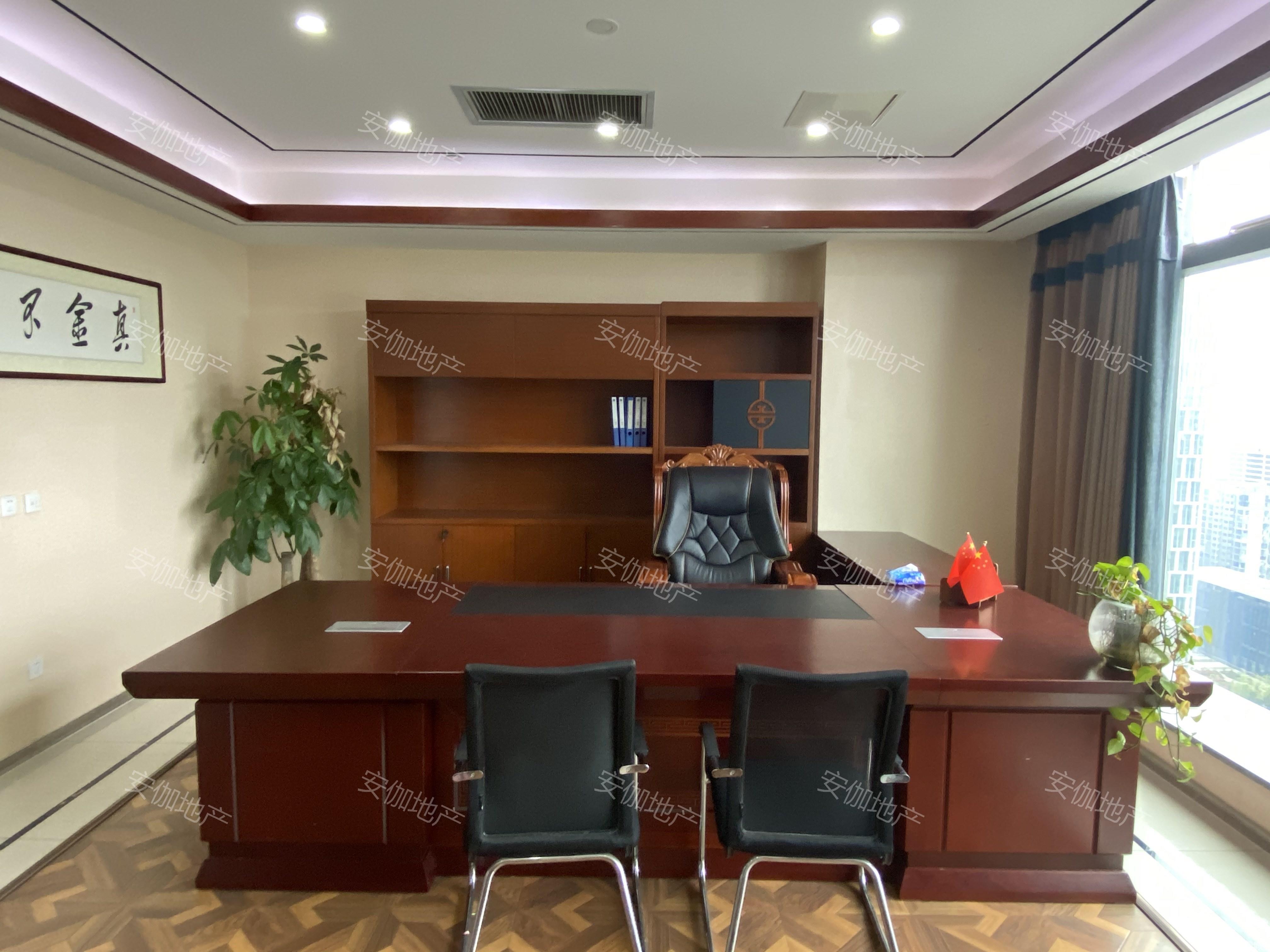 华邦顶配湖景房带家具