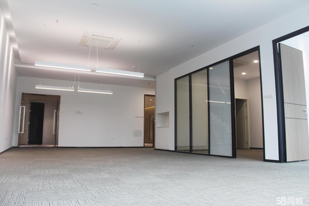 华地精装带家具近地铁随时看