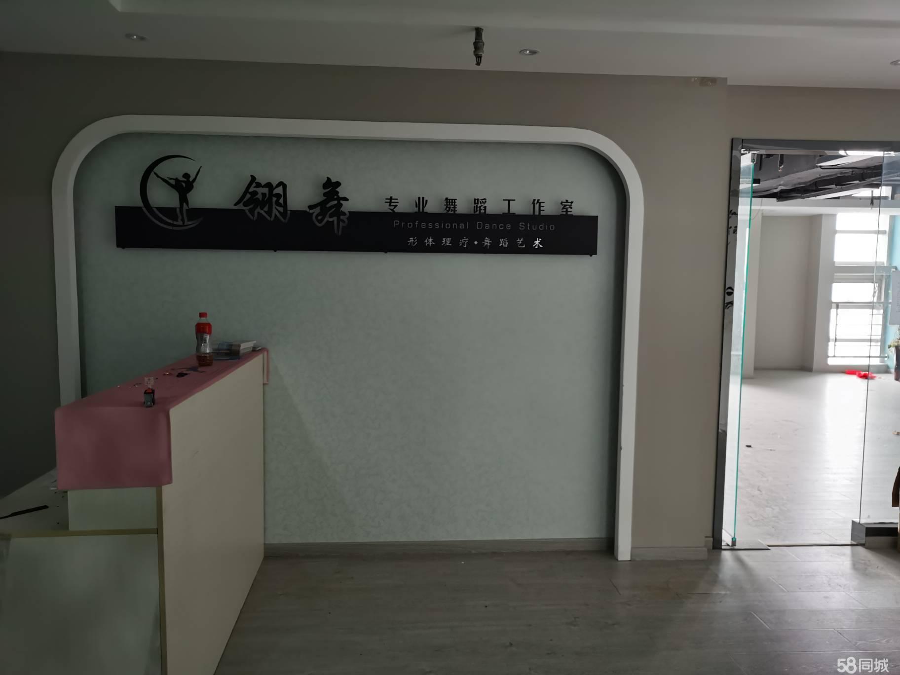 财富广场交通便利随时看房