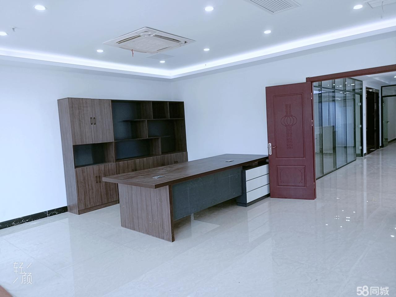 信地精装全套家具火车站旁拎包办公