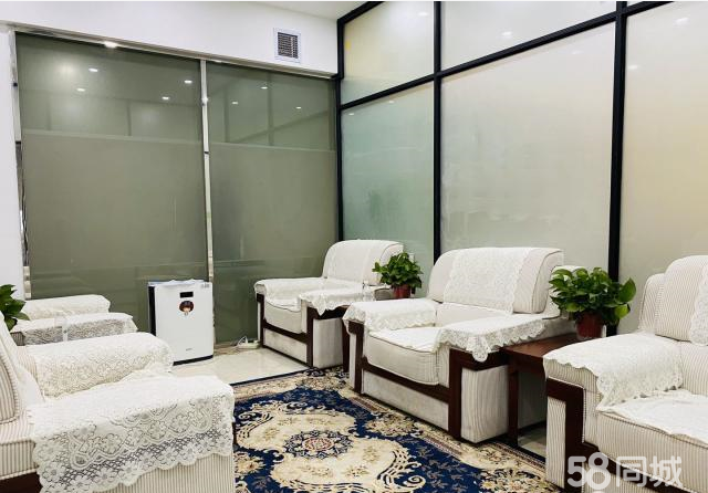 绿地赢海精装格局好送免租期