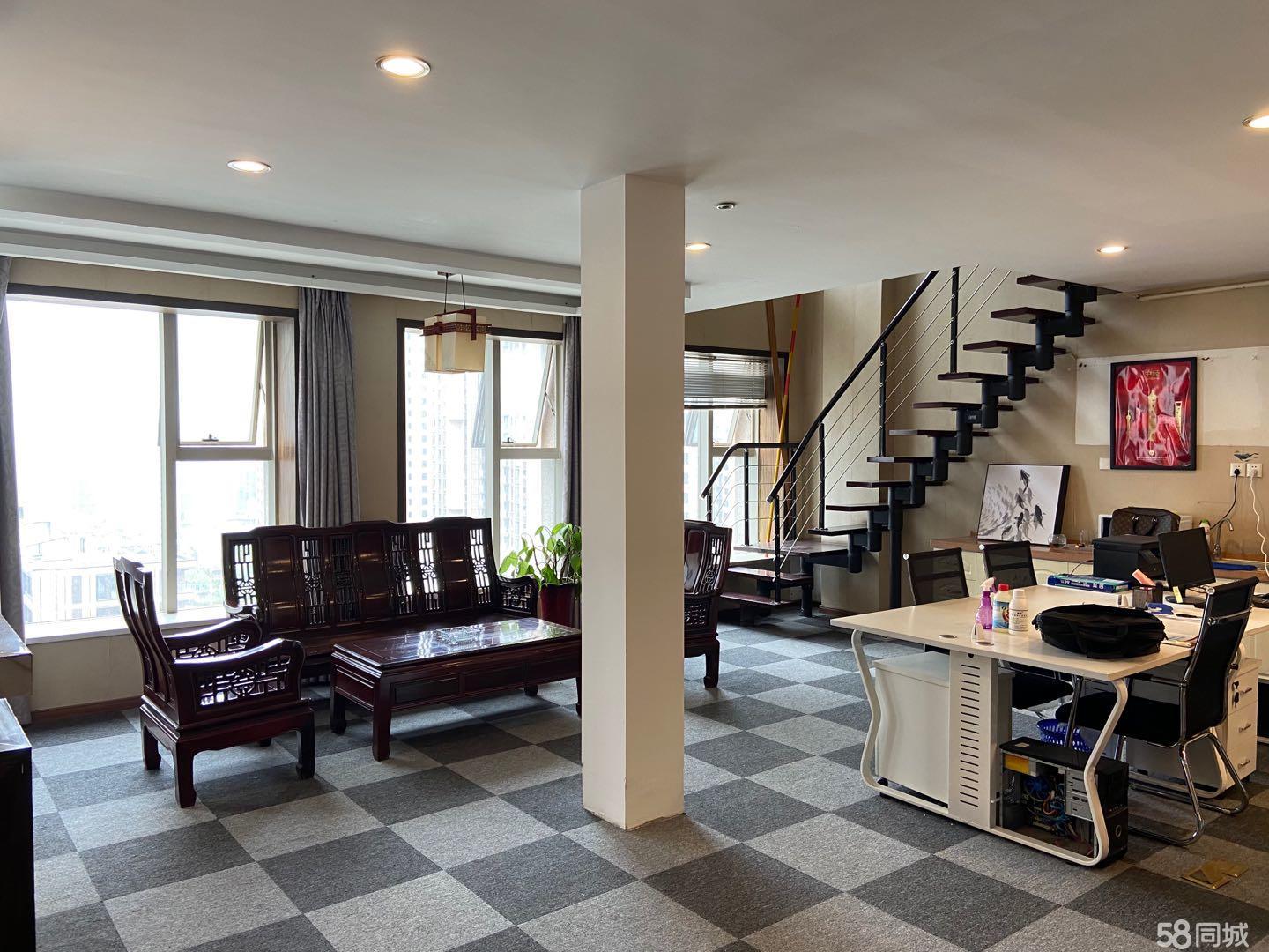 蔚蓝商务港精装带家具交通便利