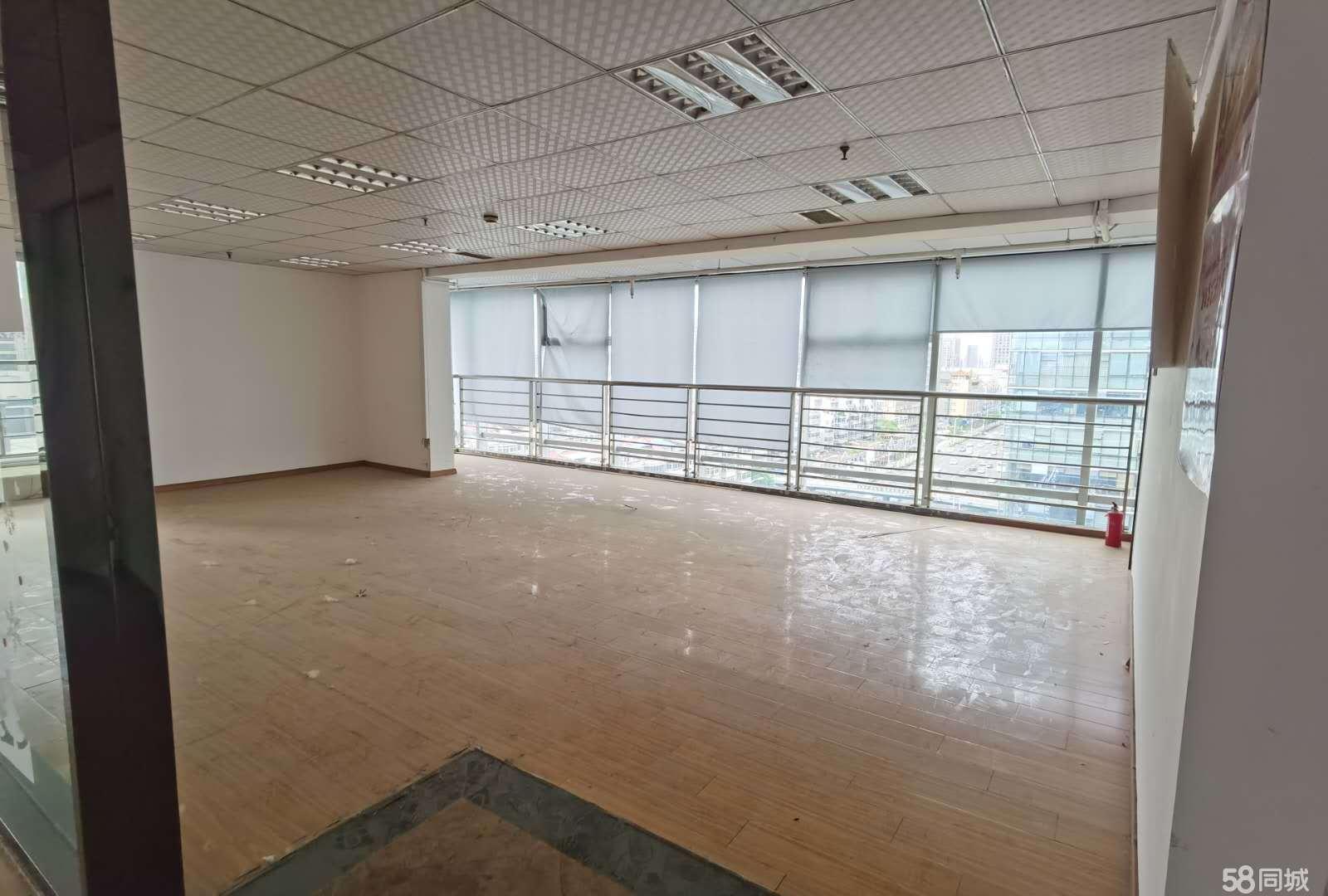 财富精装交通便利随时看房