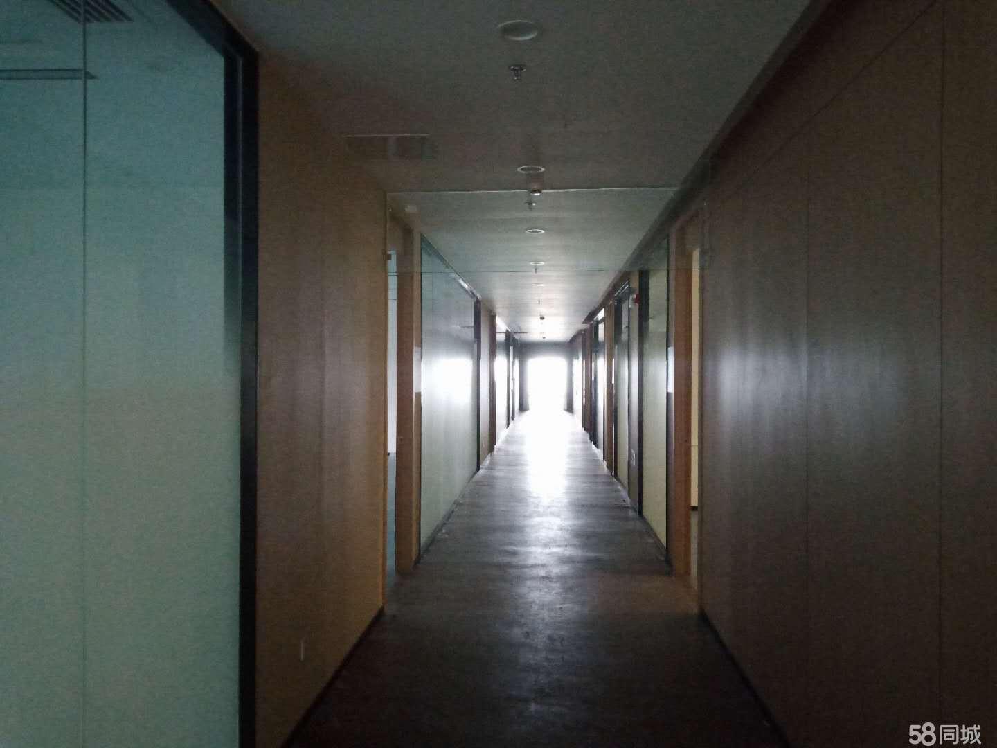 置地广场精装整层出租