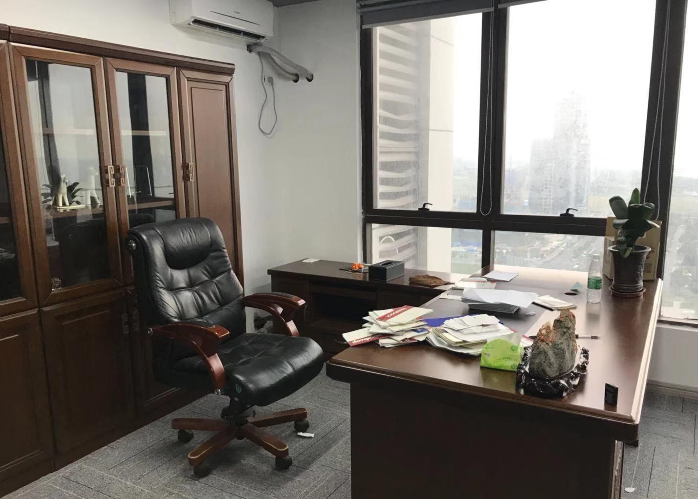 滨湖新区精装价格美丽风景好