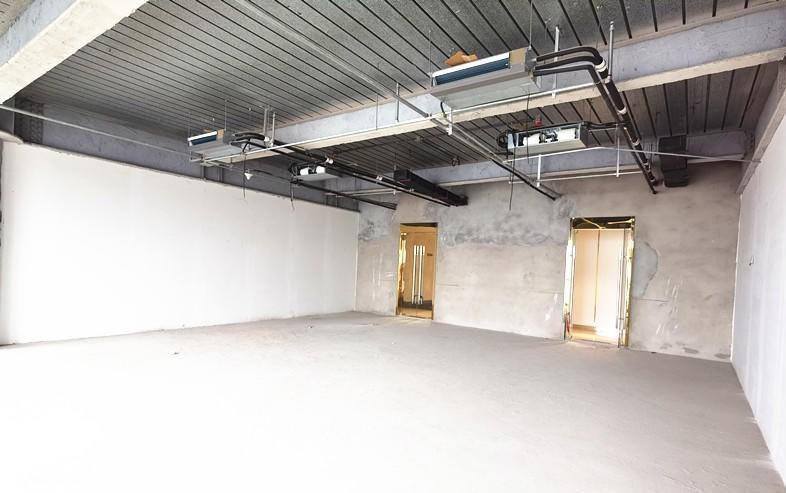 经开区空调自控正对电梯口