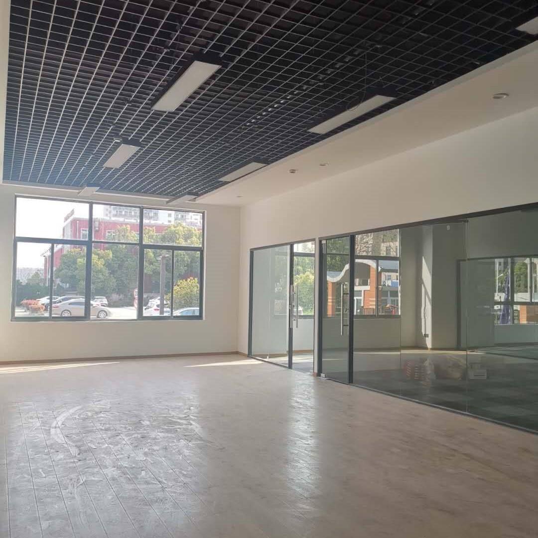 高新区高区政府补贴车位充足