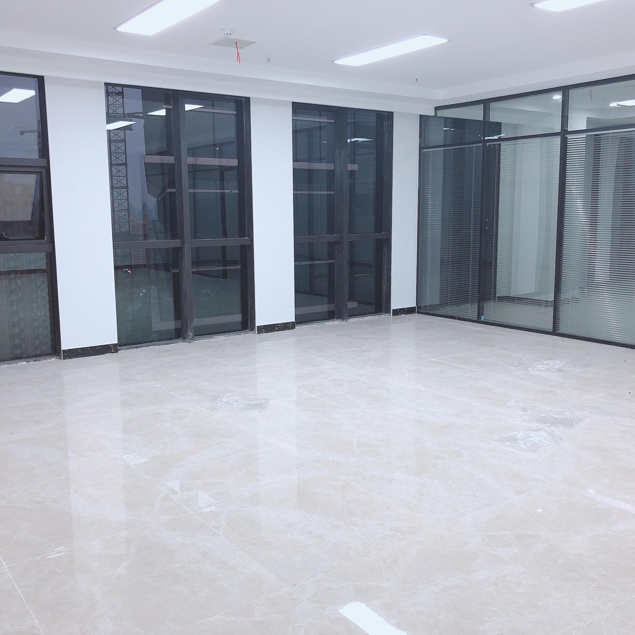 瑶海区豪装地铁口招人快