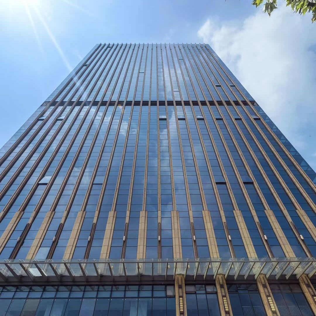 政务区精装高区正对电梯口