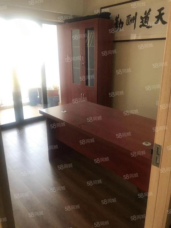 滨湖新区精装小型办公地铁口旁