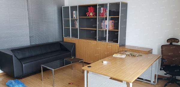 蜀山区精装朝南电梯口旁