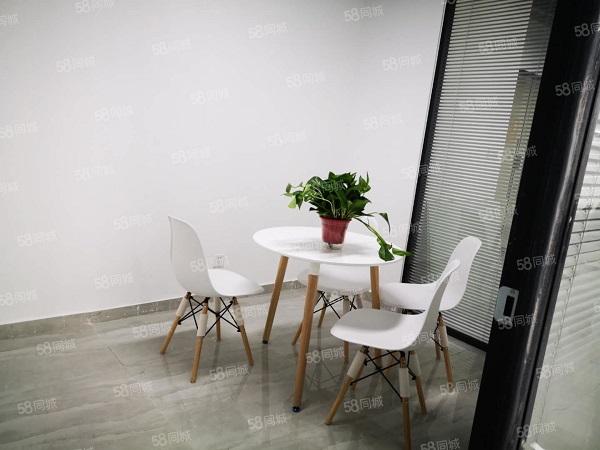 滨湖新区精装格局方正面宽